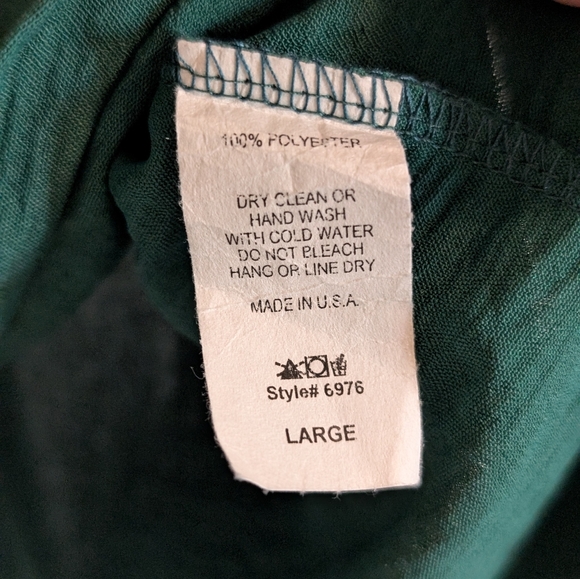 Entro- Relaxed Green Flutter Sleeve Blouse - Picture 5 of 9